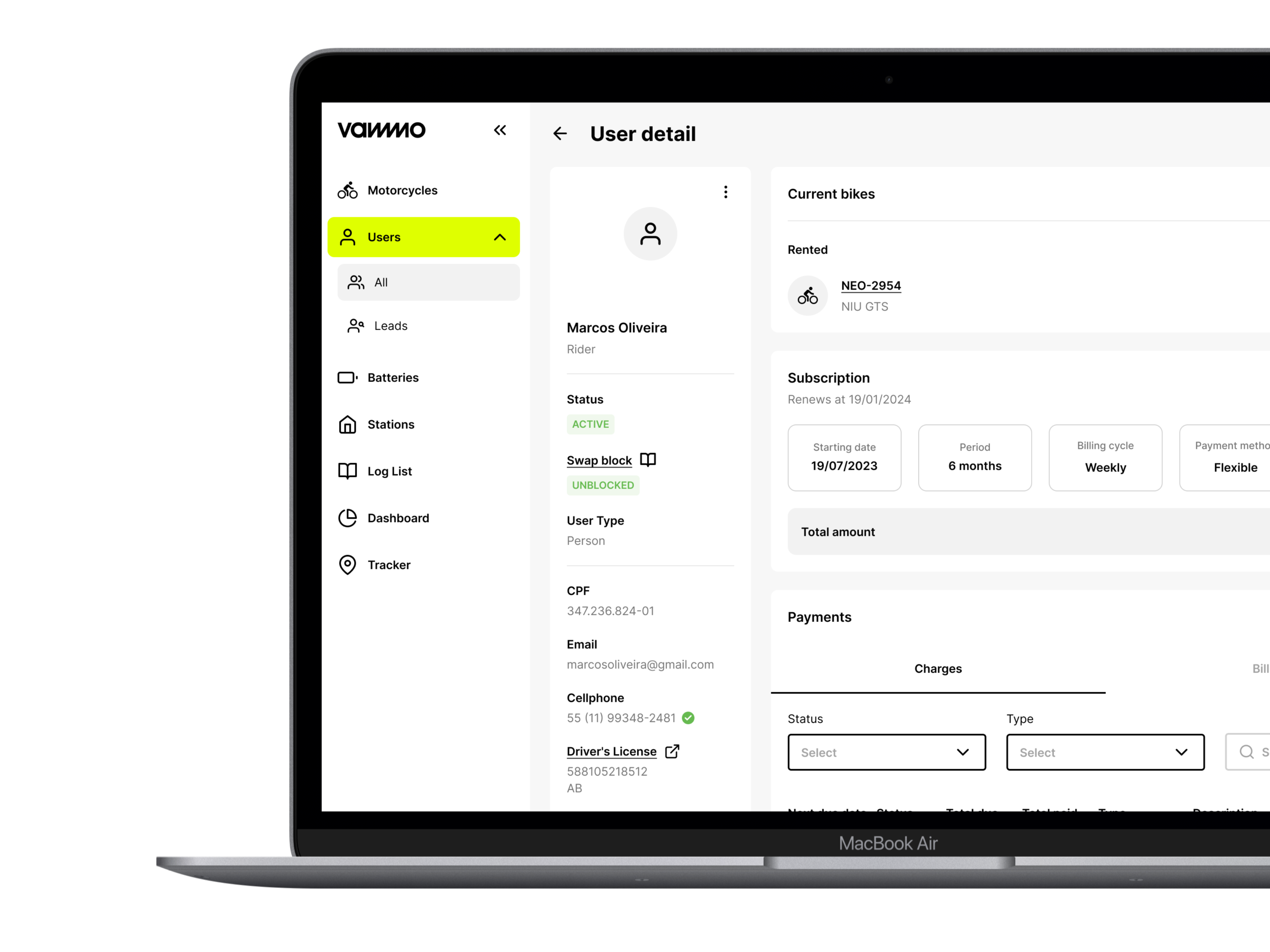 Backoffice Vammo — tela de detalhe do usuário com assinatura e pagamentos, em notebook